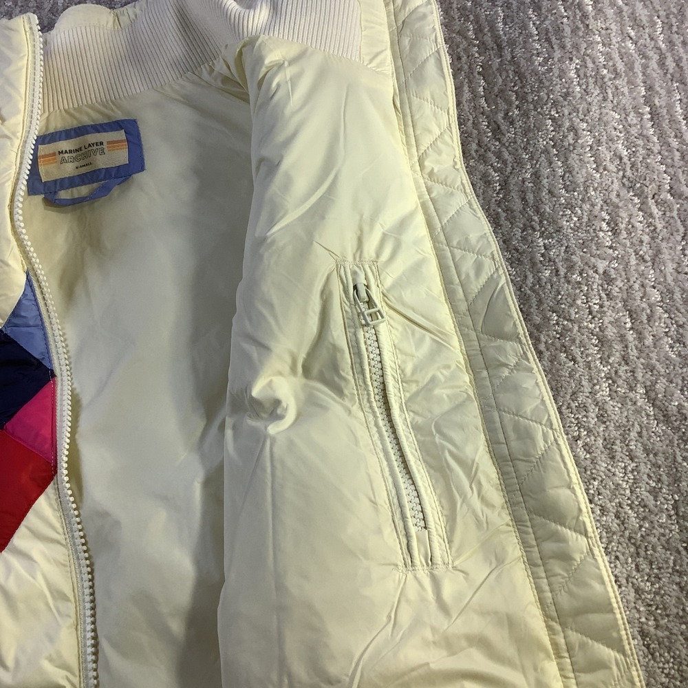 Marine‎ Layer Archive Sierra Puffer Vest Antique White Multi Color Size XS NWT - Picture 12 of 12